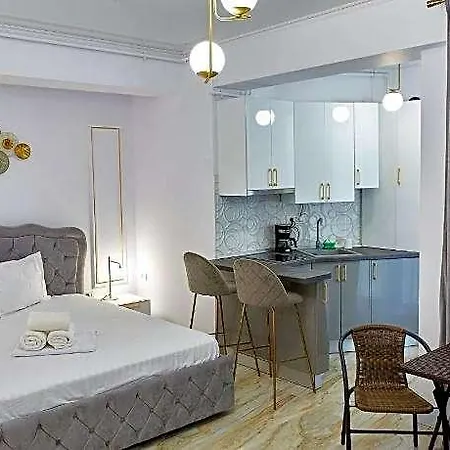 Hotel Long By R S 4*