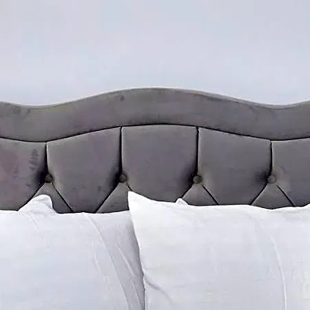 Long By R S 4* Mamaia